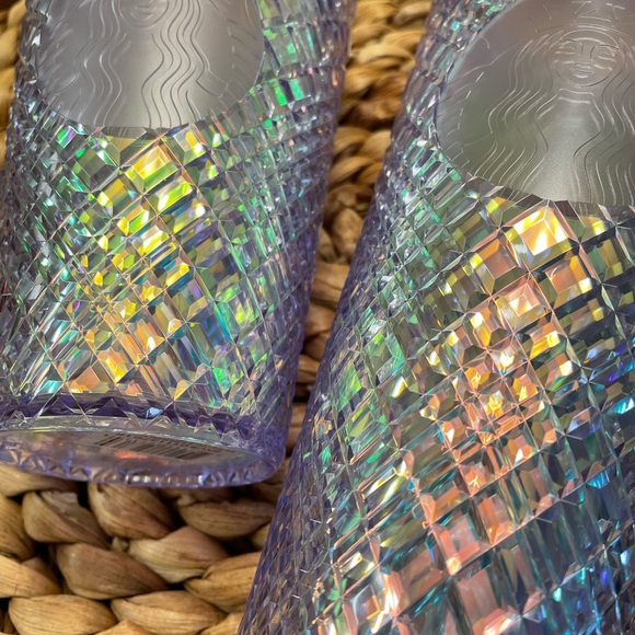 24 and 16 oz NWT Starbucks *2022 winter collection* tumblers - Picture 3 of 9